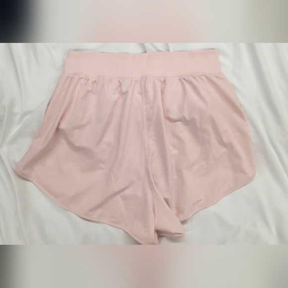 CRZ YOGA Pink Fully Lined Athletic Shorts Size M Like New - Picture 2 of 9